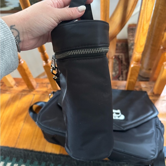 Karl Lagerfeld diaper bag with cat - Picture 3 of 3